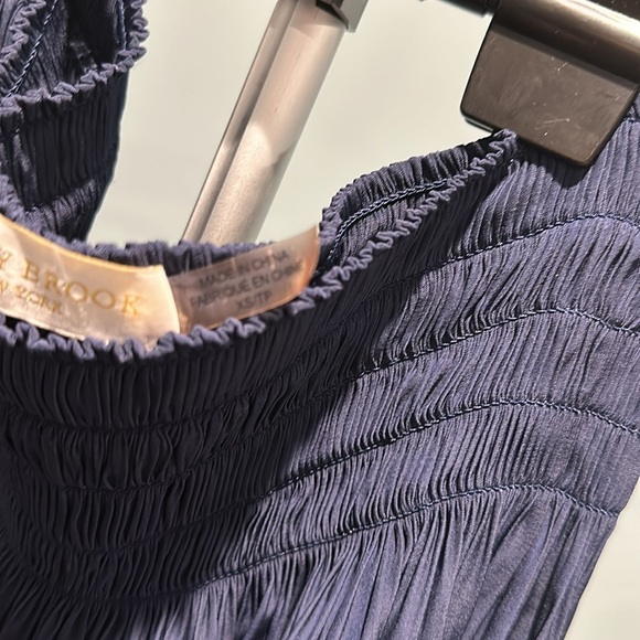 RAMY BROOK silk, navy, mini-skirt with gathered detailing at the waist.  Size XS - Picture 5 of 5